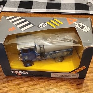 Corgi Duckhams Oils AEC tank truck